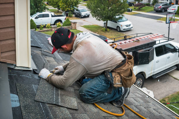Professional Emergency Roof Repair technician working in Hampstead, NH